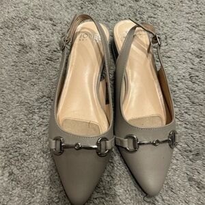 Jones New York Gray Pointed-Toe Slingback Flats with Metal Bit